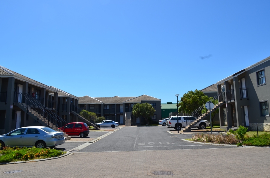 2 Bedroom Property for Sale in Heritage Park Western Cape